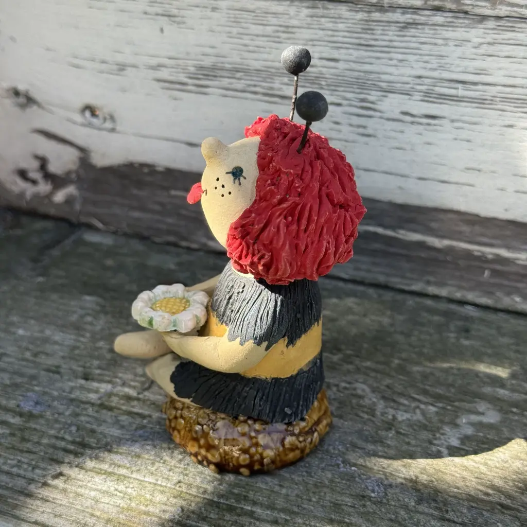 Elfe Biene seitlich.webp