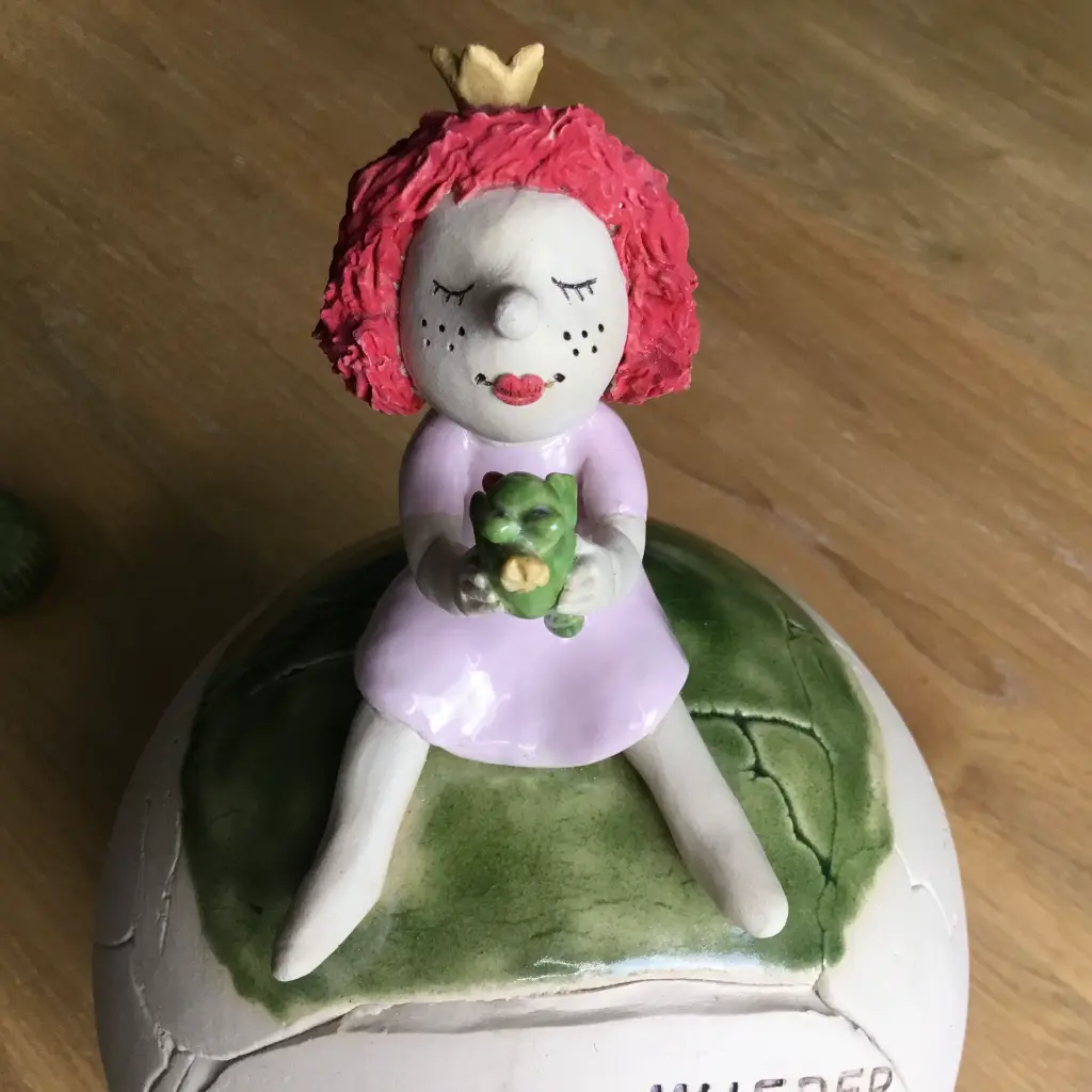 Stelenkugel Prinzessin Frosch1.webp