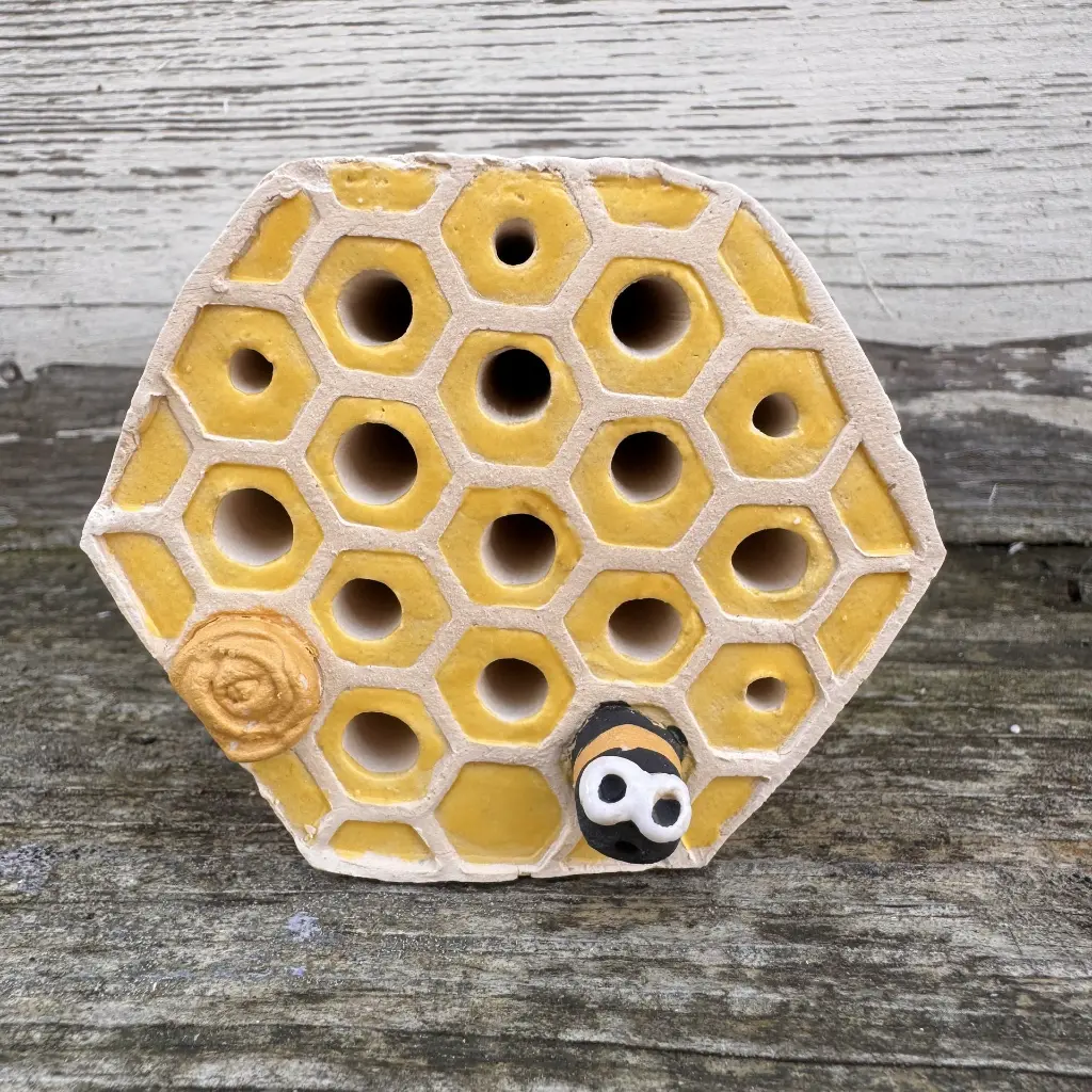 Bienenstein Bienenwabe 1.webp