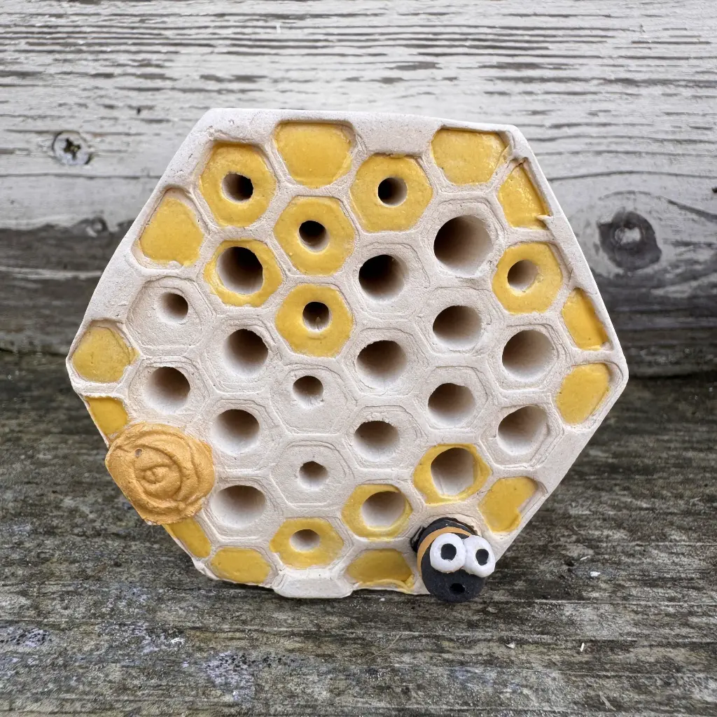 Bienenstein Bienenwabe 4.webp