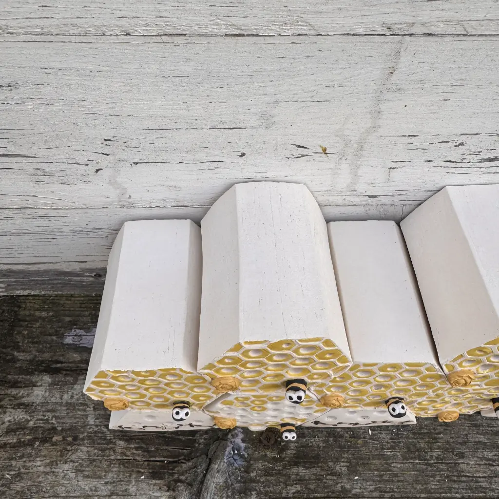 Bienenstein Bienenwabe 3.webp